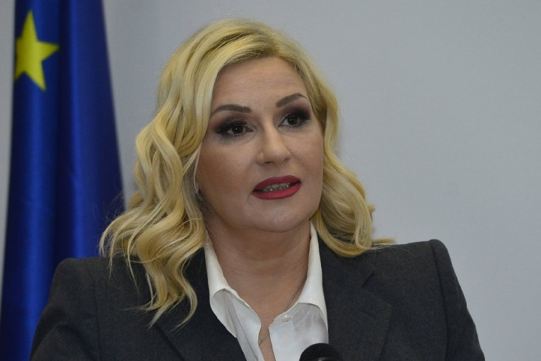 ZORANA MIHAJLOVIĆ: Ako reši Kosovo, Vučić će biti najveći političar dosad!