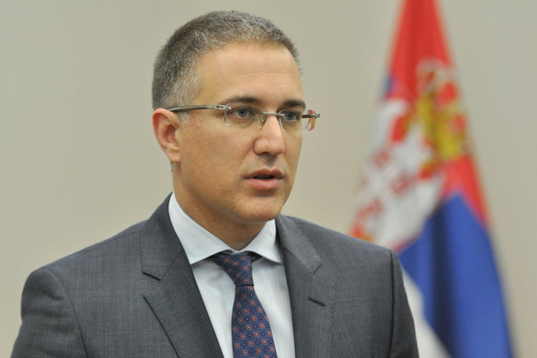 STEFANOVIĆ ZA TANJUG: Zabrana ulaska onima koji ugrožavaju bezbednost Srbije!