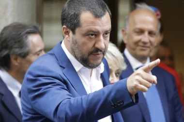 "OKUPACIJA" PARLAMENTA: Salvini i poslanici Lige noć proveli u Skupštini