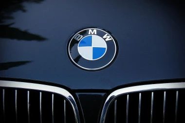BMW otkazuje saradnju sa Mercedes Benzom!