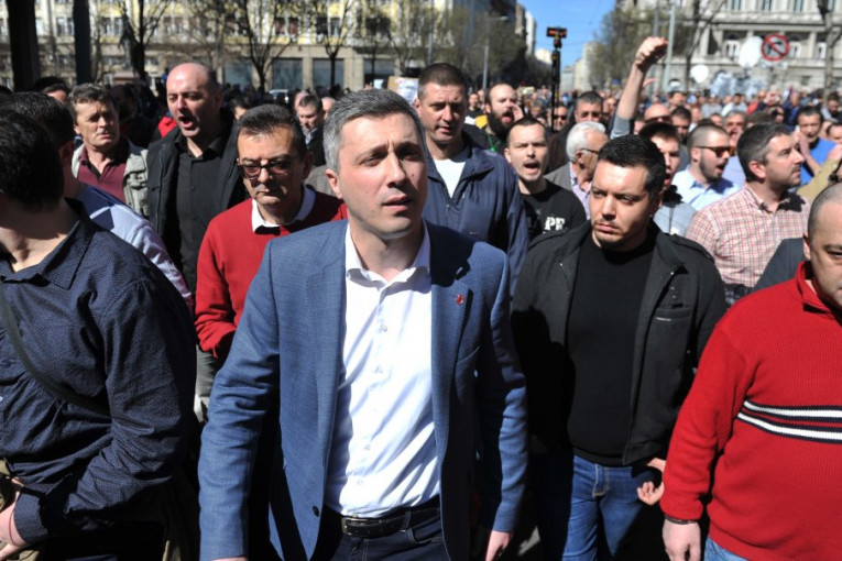 Strani mediji o protestima u Beogradu: Impotentna srpska opozicija može samo da sanja o "balkanskom proleću"!