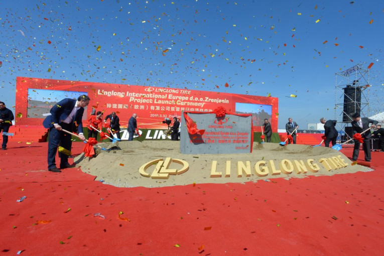 (FOTO) VUČIĆ: "Linlong" najveća i najznačajnija investicija u Vojvodini