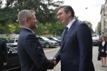 "DUŽNOST PREUZIMATE U VREMENIMA VELIKIH IZAZOVA" Vučić čestitao Pelegriniju na izboru za predsednika Slovačke