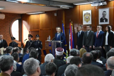 Stefanović na obeležavanju Dana Kriminalističko-policijskog univerziteta: Moramo da pokažemo građanima Srbije da na nas mogu da računaju u svakom trenutku