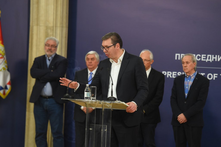 (VIDEO) Lekari posle sastanka o koronavirusu poručili: Nema razloga za paniku! Vučić: Nema odlaganja većih okupljanja, evo šta će biti sa izborima!