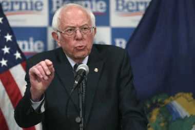 GROM IZ VEDRA NEBA! Sanders odustao od trke za demokratskog kandidata
