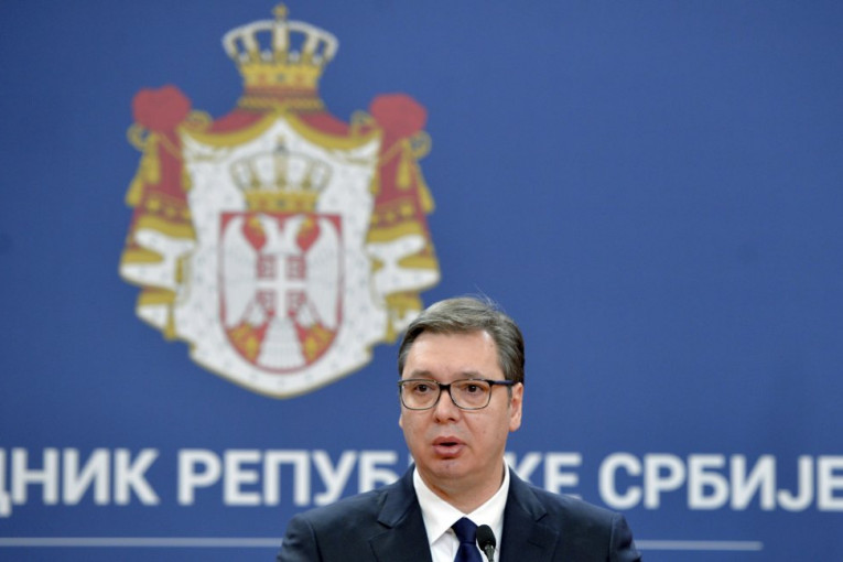 Vučić zamolio sve da budu disciplinovani dok traje epidemija
