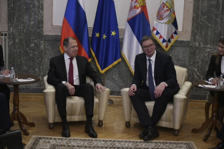 (VIDEO) Predsednik se sastao sa Lavrovim! Vučić: Razgovarali smo o Kosovu, ZABRINUT SAM!