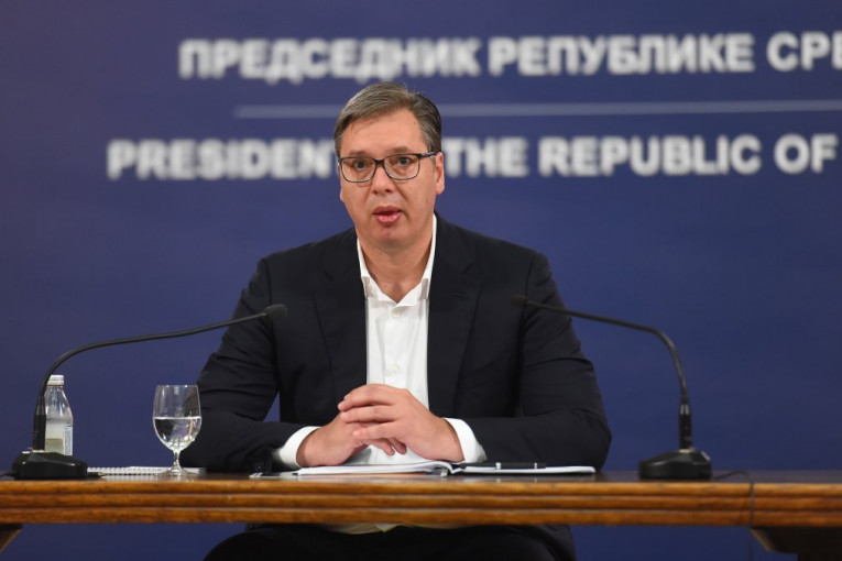 (VIDEO) Vučićeva poruka huliganima: Nasilje neće proći, mir i stabilnost ćemo sačuvati