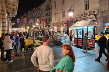 ŠTA SE TO DOGAĐA U KNEZ MIHAILOVOJ ULICI?! Opšti metež u centru Beograda, otkrivamo o čemu se radi! (VIDEO)