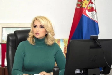 REČNIK BORACA PROTIV NASILJA: Pristalice opozicije VULGARNO ISPROZIVALE ministarku Kisić (FOTO)