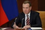 "BOJ SE, KLOVNU" Medvedev zapretio predsedniku Ukrajine