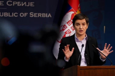 NA VUČIĆEVU INICIJATIVU: Vlada Srbije donira milion evra Republici Srpskoj