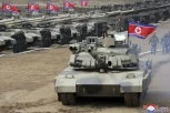 U INAT SEULU I VAŠINGTONU: Kim Džong Un upravljao "najmoćnijim tenkom na svetu" (VIDEO)