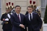 ZA SIJA SUPA OD KUPUSA, JAGNJEĆA PLEĆKA, PASULJ I BOROVNICE: Kako je Makron ugostio predsednika Kine