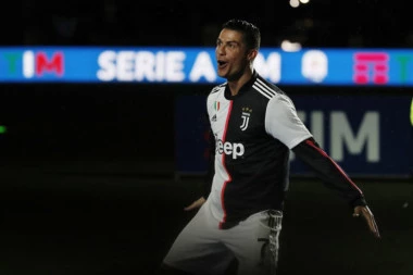 ITALIJANI OTKRIVAJU: Ronaldo i Juventus imaju tajni ugovor!