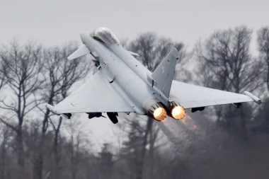 UZBUNA! Presretnuti ruski ratni brodovi i avioni! Nemačka poslala lovce! (FOTO)