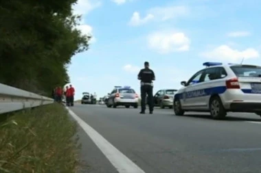 SAOBRAĆAJKA KOD KRUŠEVCA: Policija zaustavila saobraćaj u oba smera, povređena jedna osoba