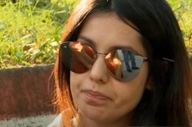 Tanja Savić apeluje za pomoć kako bi vratila decu kući: Molim kolege da mi pozajme pare da odem po sinove!