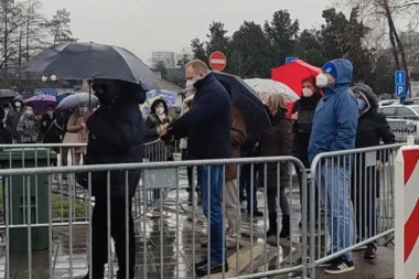 STRAŠAN LICEMER! ĐILAS STOJI U REDU ZA SPUTNJIK VAKCINU: Pljuvao državu, a sada potrčao da primi cepivo!