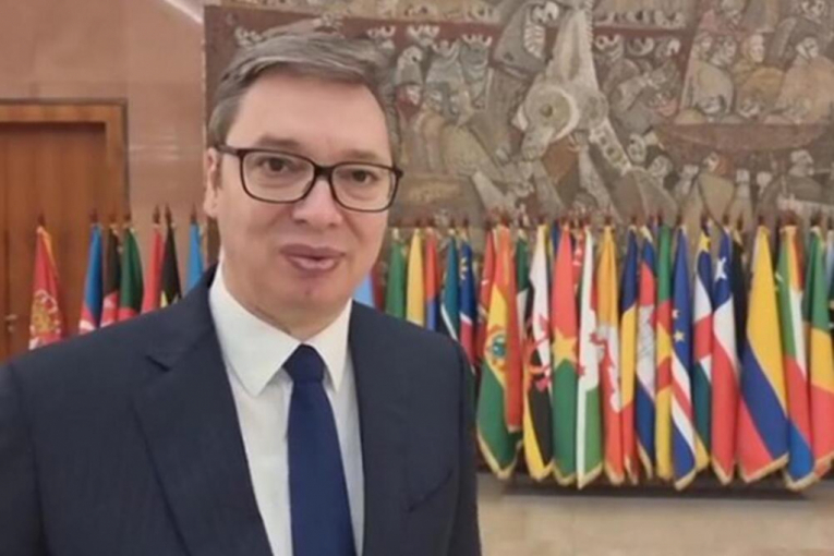 VUČIĆ UOČI SAMITA NESVRSTANIH: Podočnjake ne mogu da popravim, ali PONOSAN sam na Srbiju! (FOTO)