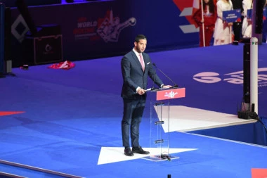 UDOVIČIĆ SIJAO NA CEREMONIJI: Srbija je ponosna zemlje, ovo je veliki dan! (VIDEO)