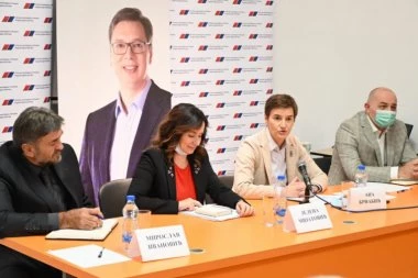 SRBIJA JE DANAS STABILNA I JAKA ZAHVALJUJUĆI VUČIĆU! Brnabić: Zato politika SNS ubedljivo pobeđuje na svakim izborima!