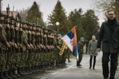 VUČIĆ OBJAVIO MOĆAN SNIMAK: Ponasan sam na vojsku! (VIDEO)