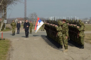 SRBIJA DODATNO OPREMA VOJSKU - ČITAJTE U SRPSKOM TELEGRAFU!