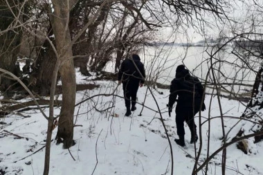 POLICIJA "ČEŠLJA" VELIKO RATNO OSTRVO TRAŽEĆI NESTALOG MATEJA: MUP objavio nove informacije, otac čeka da se završi POTRAGA (FOTO)