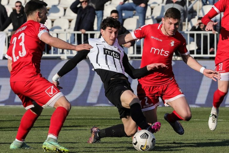 I, ŠTA ĆEMO SAD? Partizan oštećen u Humskoj! Greška koja će odlučiti šampionsku trku?