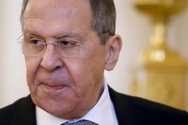 LAVROV ZAGRMEO: Besmisleno je boriti se do pobede sa nuklearnom silom kakva je Rusija!