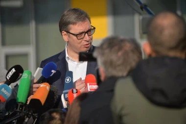 SVETSKI MEDIJI BRUJE! Ubedljiva pobeda Aleksandra Vučića (FOTO)