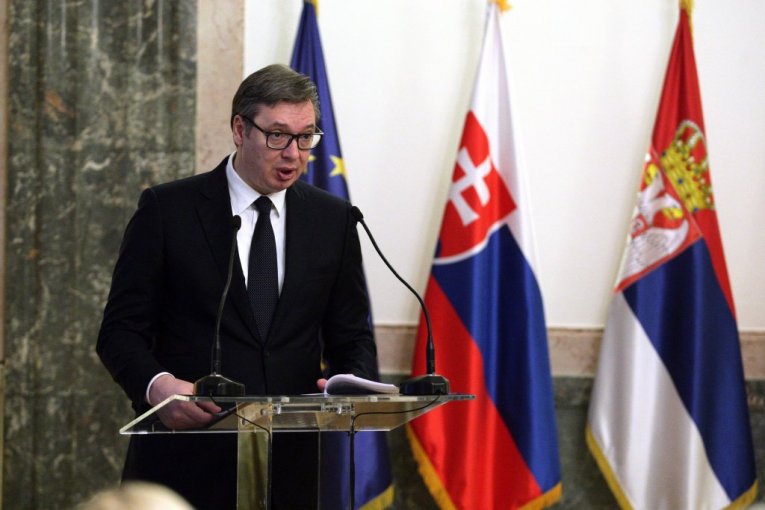 PREDSEDNIK VUČIĆ SE OBRAĆA GRAĐANIMA U PETAK! Jedna od tema - PUTINOVA IZJAVA O KOSOVU!