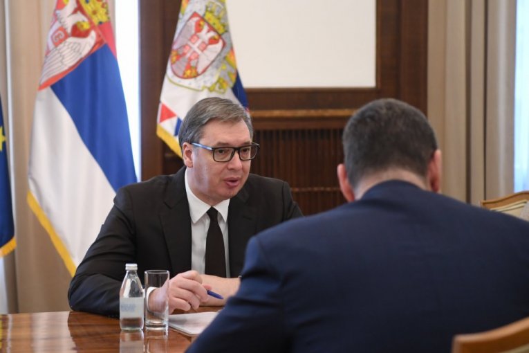 SASTALI SE VUČIĆ I SLUCKI: Teme o odnosima, regionu, Ukrajini, energetici (FOTO)