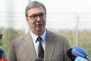 NIJE MI SE RAZGOVARALO SA PLENKOVIĆEM, A RAZGOVARAO SAM SA 38 LIDERA: Vučić bez uvijanja odgovorio na hejtersku kampanju!