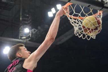 PARTIZAN ODLIČAN 5! Hrvati NAMUČILI crno-bele, Mega ipak PALA u "Štark areni"! (VIDEO)