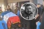 SAHRANJEN HEROJ S KOŠARA: Veliki broj ljudi se okupio da na večni počinak isprati Peru Karapandžu (VIDEO)