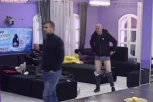 SKANDAL U ZADRUZI! Prvo laže o aferi, a sada se skida! Bojan Simić pokazao čime raspolaže! (VIDEO)