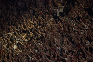 TRESAO SE PIONIR! Zvezdaši POBEDU nad Fenerom SLAVILI uz veliki narodnjački HIT! (VIDEO)