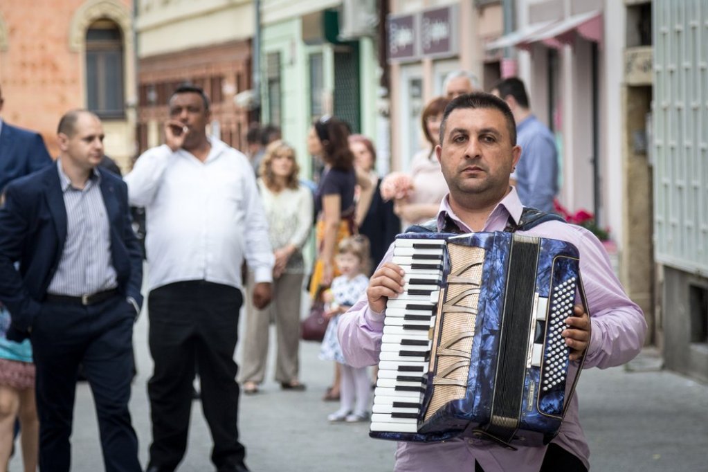 OVE TRI STVARI BILE SU NEZAMISLIVE I STRIKTNO ZABRANJENE NA SVADBI ZA VREME JUGOSLAVIJE: Dok su danas potpuno NORMALNE