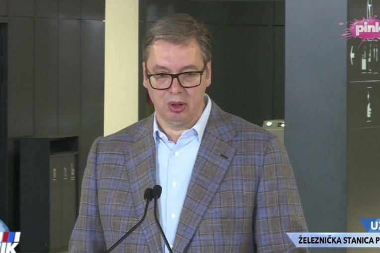 "SVE JE TEŽA SITUACIJA U SVETU" Vučić: Navala za našim naoružanjem kao da alvu za džabe delimo!