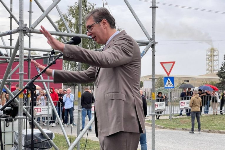 PRED NAMA SU PRESUDNI I ISTORIJSKI IZBORI! Vučić: Hajde da im pokažemo da ne mogu da sruše Srbiju! (FOTO)