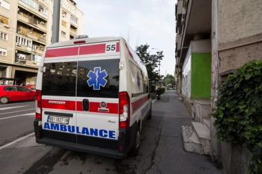 HITNA INTERVENISALA 116 PUTA: U Beogradu tri saobraćajne nezgode tokom noći, pet osoba povređeno!