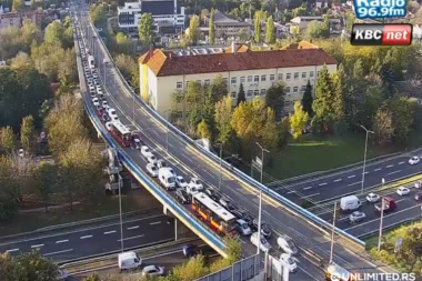 MOSTOVE ZAOBIĐITE! Jutarnji špic paralisao Beograd, SAMO ovi delovi prohodni! (FOTO)