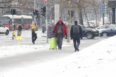 TEMPERATURNA KLACKALICA NAPRAVIĆE HAOS! Stigla je NEDELJNA prognoza i NIJE DOBRA - pripremite se na ovo!