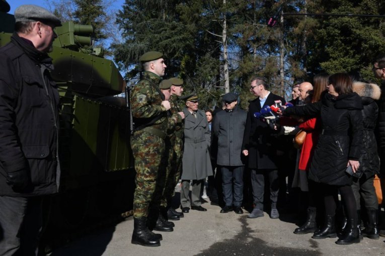 "DO PRVOG MAJA MORAJU DA MI DOSTAVE SVE PREDLOGE" VUČIĆ O VOJNOM ROKU: Generalštab i vrh vojske izneli su ubedljive argumente!