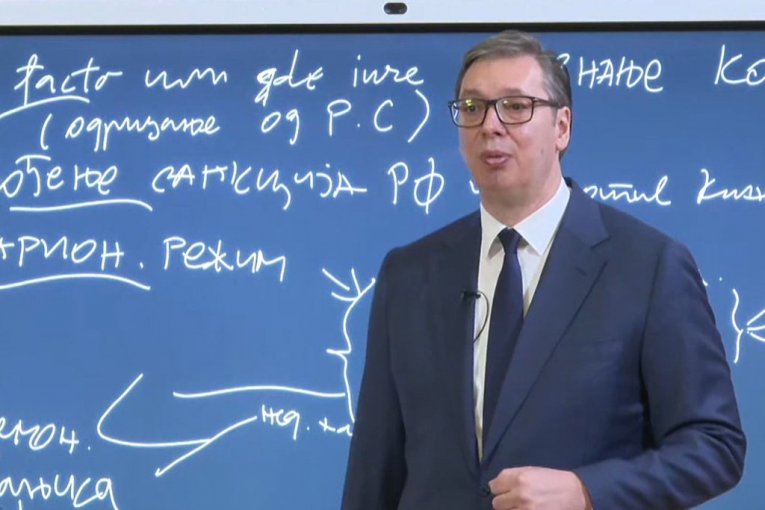 "BORIĆU SE ZA SVOJU ZEMLJU, GRAD I NAROD"! Vučić se oglasio nakon obraćanja i uputio poruku svim građanima! (FOTO)