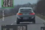 BMW, PUN GAS I 150KM/H BRŽE OD DOZVOLJENE BRZINE! Zaustsavljen pomahnitali vozač na putu između Kovina i Pančeva