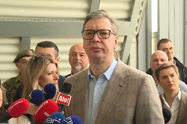 SLEDEĆI PUT ĆEMO SRUŠITI LETELICU, DA VIDIMO ČIJA JE! Vučić o nepoznatoj letelici koja je juče ušla u naš vazdušni prostor